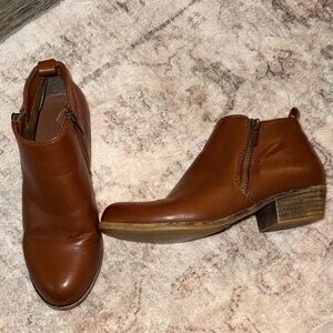 Elegant Tan Ankle Booties